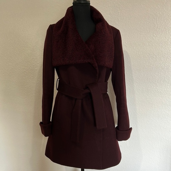 Trina Turk Coat - Picture 2 of 12